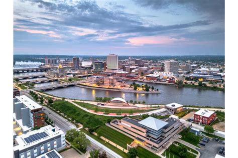 iowa biggest cities|Largest Cities In Iowa (2024) .